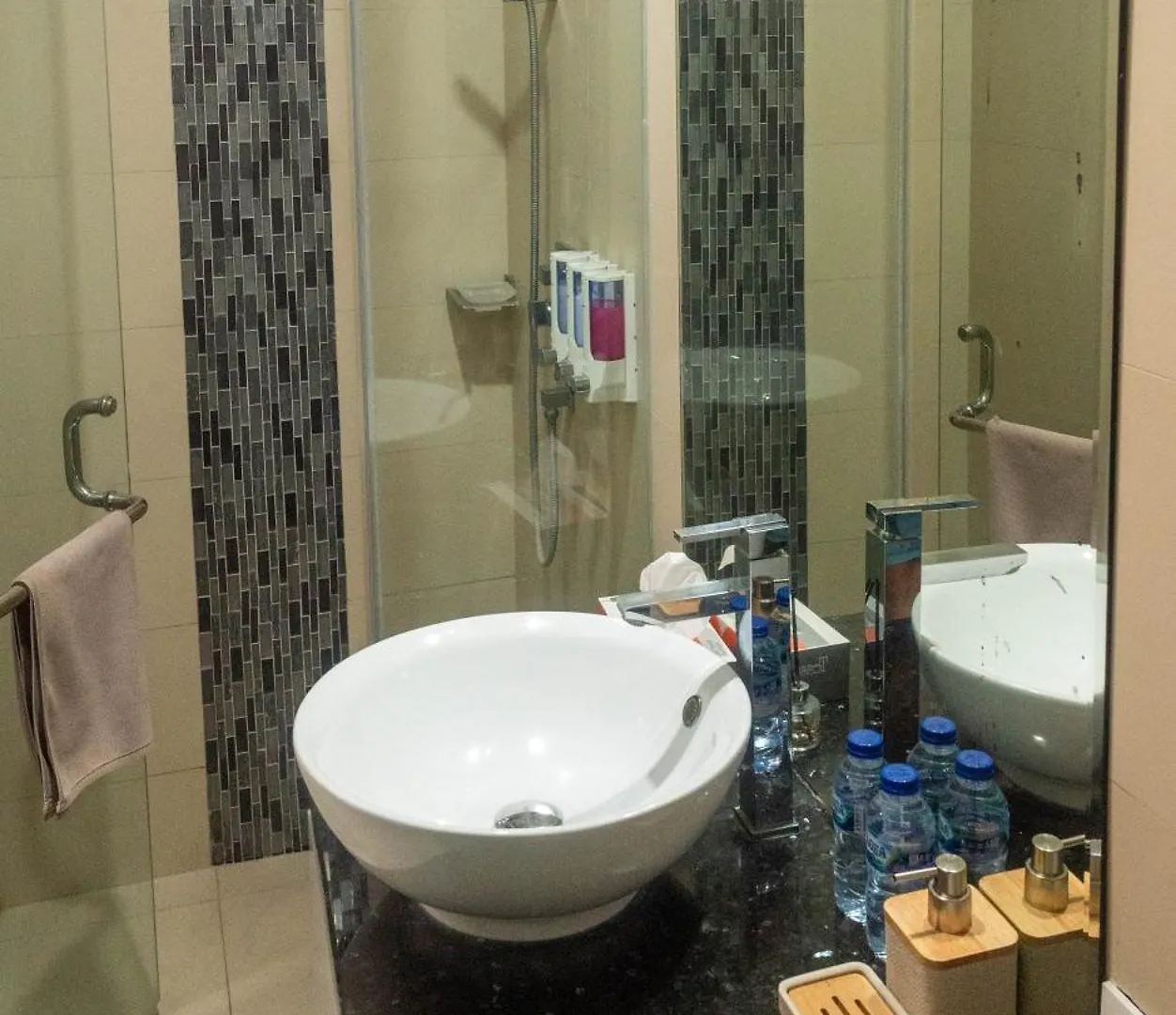 Villa Lestari Legian 0*, Legian (Bali)